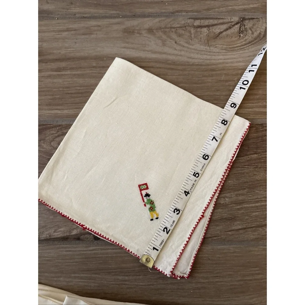 6 Embroidered Napkins With Red Edging & Boy 16